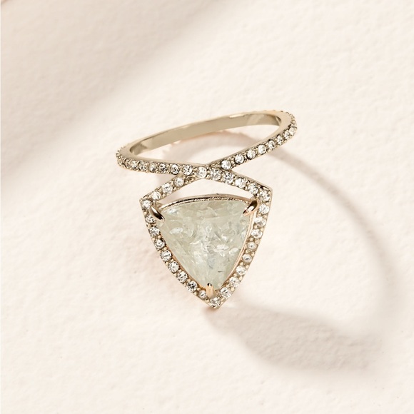 Stella & Dot - Sommerville Cocktail Ring - Picture 1 of 2